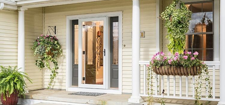 screen door installation in Fowler