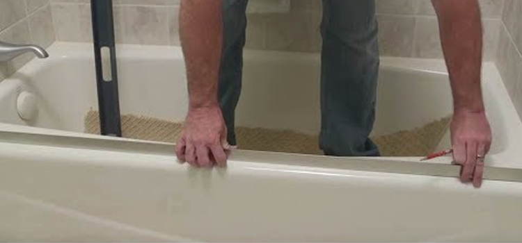 Sliding Shower Door Repair in Fowler